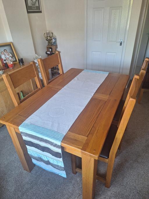 Buy & Sell Birmingham Solihull - Photos for Dinning Room Table and Chairs