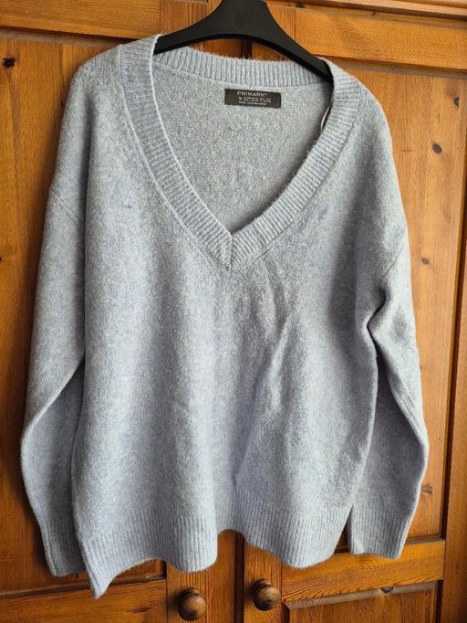 Buy & Sell East London Becontree - East London - Photos for Ladies Jumper