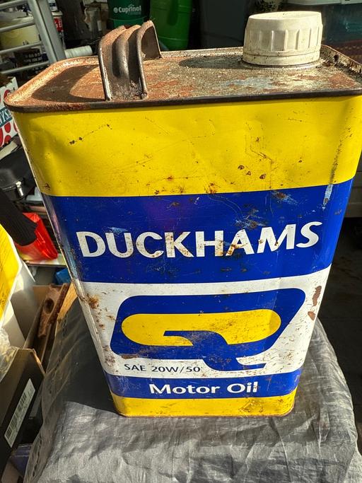 Vehicles Kent Ashford - Photos for Duckhams motor oil 4.5ltd oil can