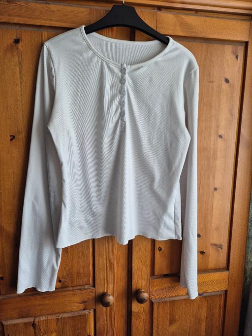 Buy & Sell Barking and Dagenham Dagenham - RM9 - Photos for Ladies Top