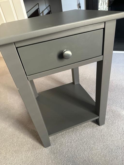 Buy & Sell Kent Tunbridge Wells - Photos for Grey Bedside Table With Drawer