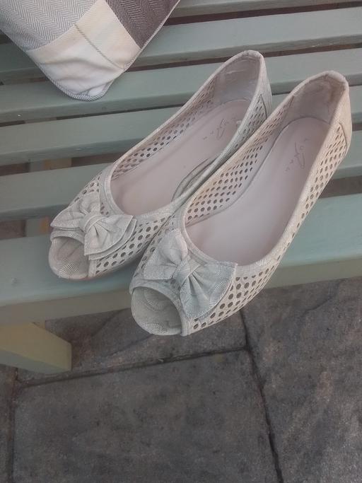 Buy & Sell Staffordshire Lichfield - Photos for LUNAR LADIES OPEN TOED SHOES