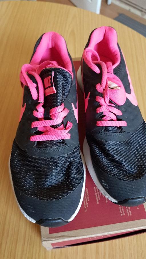 Buy & Sell West Midlands Walsall - Photos for NIKE TRAINERS