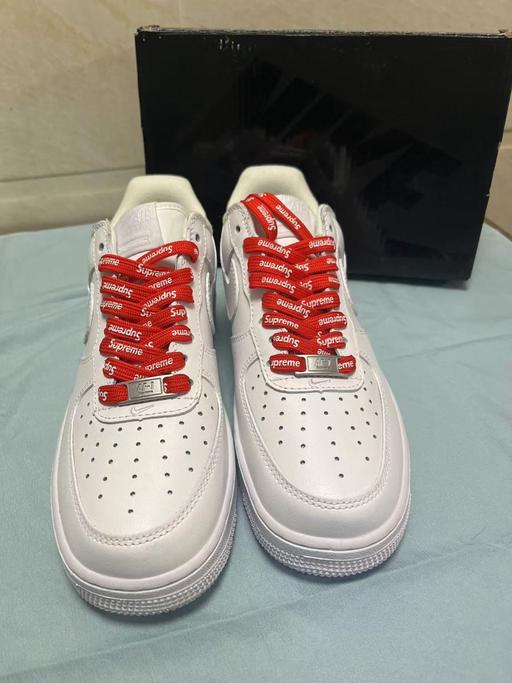Buy & Sell East London Blackhorse Road - East London - Photos for Nike supreme