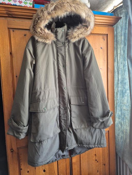 Buy & Sell Barking and Dagenham Dagenham - RM9 - Photos for Ladies Coat