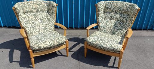 Buy & Sell Staffordshire South Staffordshire - Photos for 2 x Cintique Armchairs