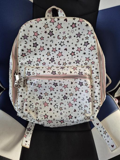 Buy & Sell Barking and Dagenham Dagenham - RM9 - Photos for Backpack