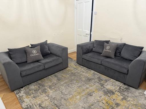 Buy & Sell North London Ponders End - North London - Photos for Sofa set with carpet