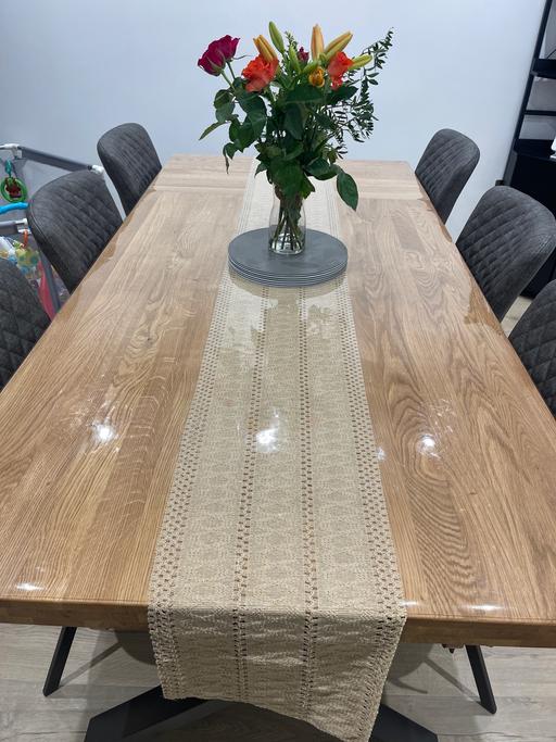 Buy & Sell Essex Harlow - Photos for DINING TABLE