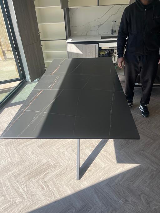 Buy & Sell Essex Thurrock - Essex - Photos for Dining table