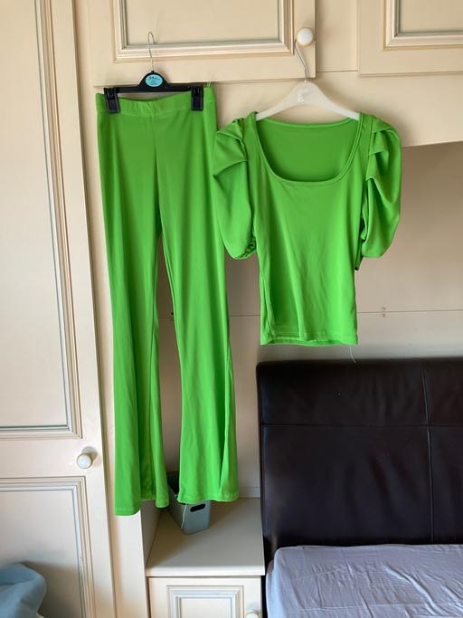Buy & Sell West Midlands Sandwell - Photos for Trousers and top