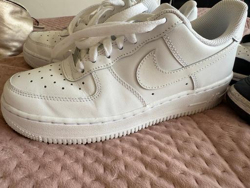 Buy & Sell Hertfordshire East Hertfordshire - Photos for 2 pairs - Nike dunks & white airforces