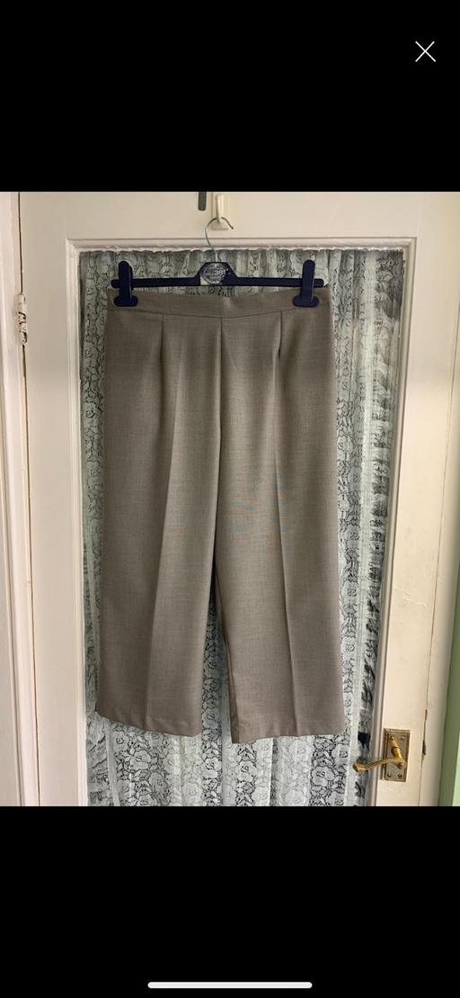 Buy & Sell West Midlands Walsall - Photos for Ladies 3/4 trousers
