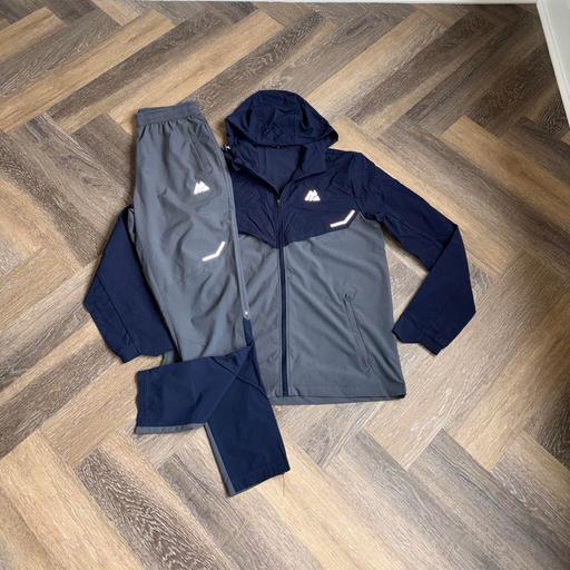 Buy & Sell Cann Hall East London - Photos for Montirex Tracksuits!