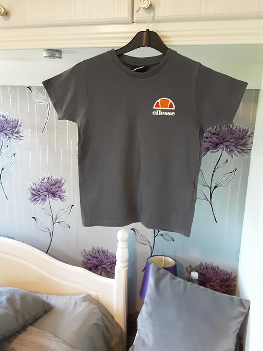 Buy & Sell South Yorkshire Rotherham - Photos for Boys Ellesse T Shirt