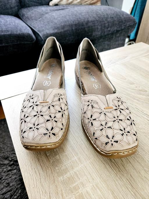 Buy & Sell South Yorkshire Doncaster - Photos for Comfy leather shoes, size 7
