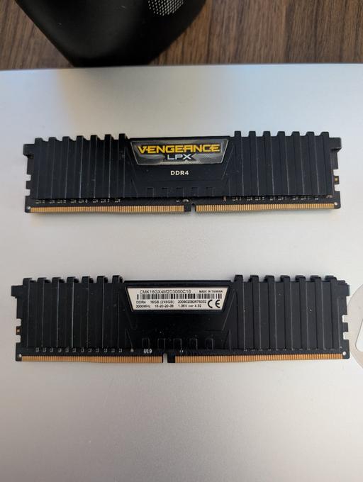 Buy & Sell Cardiff Cyncoed - Cardiff - Photos for DDR4 Vengeance LPX ram kit 2x 8gb (16gb) kit 