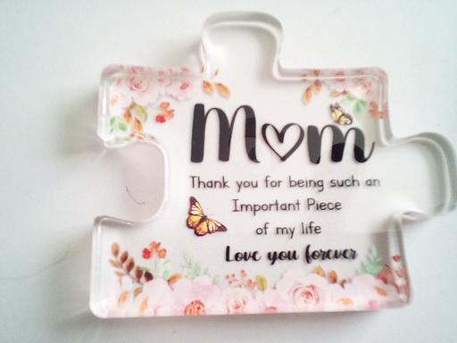 Buy & Sell Lincolnshire East Lindsey - Photos for brand new Mum themed acrylic ornament