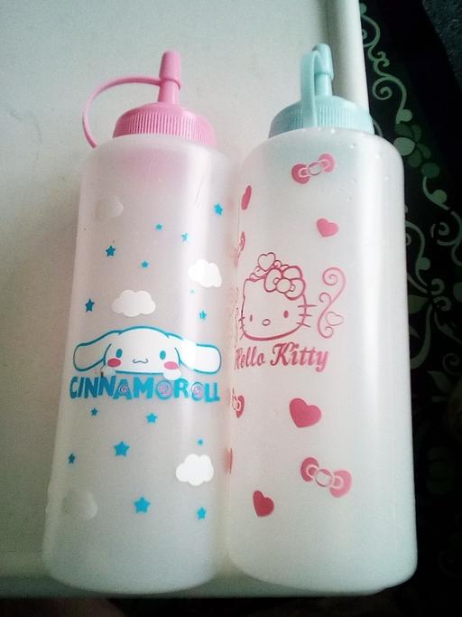 Buy & Sell Lincolnshire East Lindsey - Photos for 2 Hello kitty sauce bottles