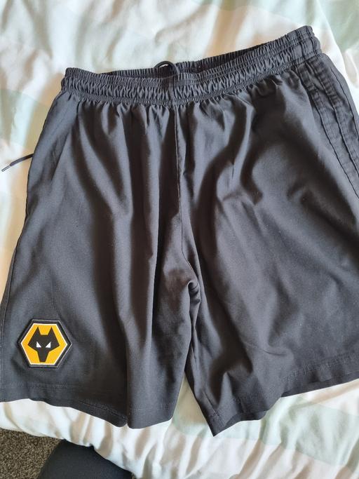 Buy & Sell Essington Wolverhampton - Photos for Wolves shorts.