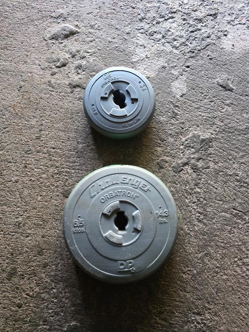 Buy & Sell West Midlands Walsall - Photos for 2 weight plates 2kg 6.5kg