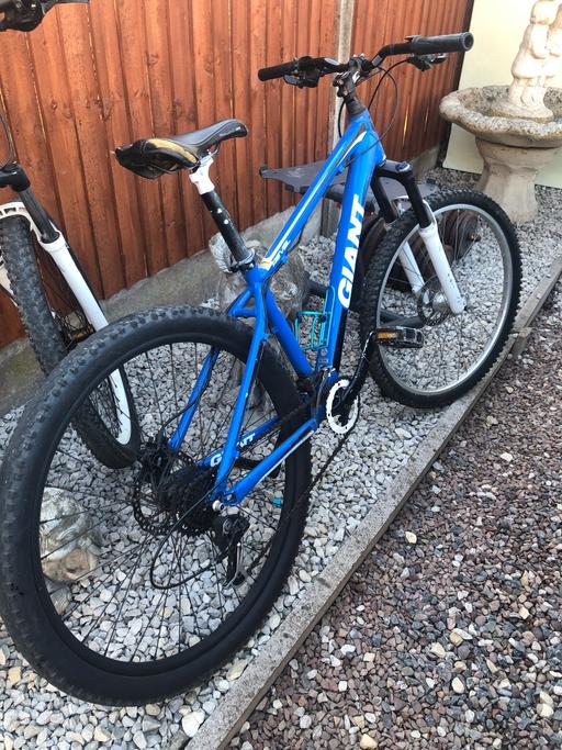 Buy & Sell West Midlands Sandwell - Photos for Giant revel 27.5 inch MTB good condition