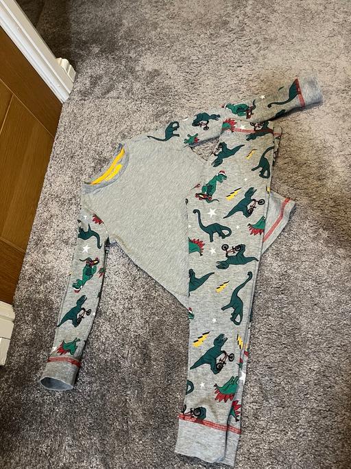 Buy & Sell Merseyside Liverpool - Photos for Boys age 6/7 Dino / Christmas pjs