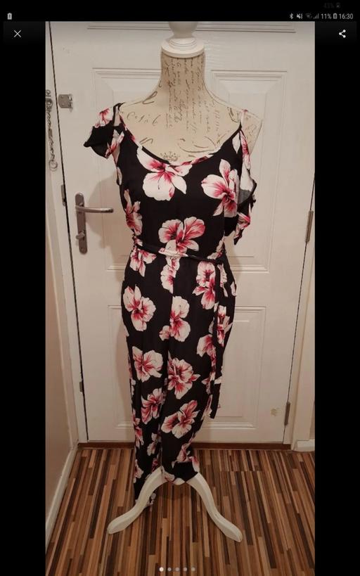 Buy & Sell Dudley Town Centre Dudley - Photos for 💥 Size 6 💥 F & F 💥 Floral Jumpsuit 💥