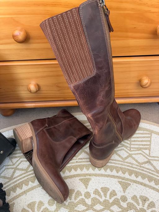 Buy & Sell North West London Brondesbury - North West London - Photos for Leather boots