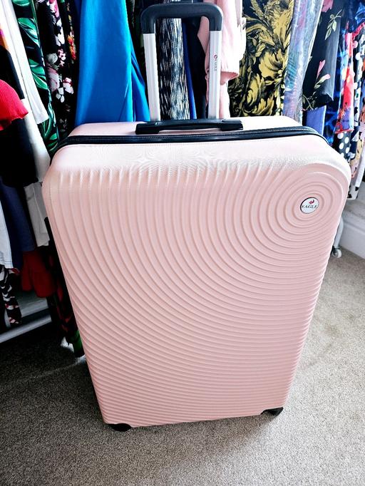 Buy & Sell South Yorkshire Doncaster - Photos for Large combination lock suitcase..like new