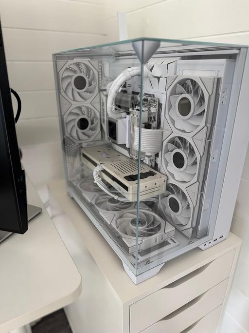 Buy & Sell North London Brunswick Park - North London - Photos for Powerful All white Custom PC