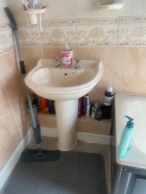 Buy & Sell East London East Ham - East London - Photos for Bathroom suit