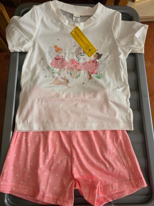 Buy & Sell Lancashire Blackpool - Photos for Girls shorts & t shirt set age 2-3 NEW