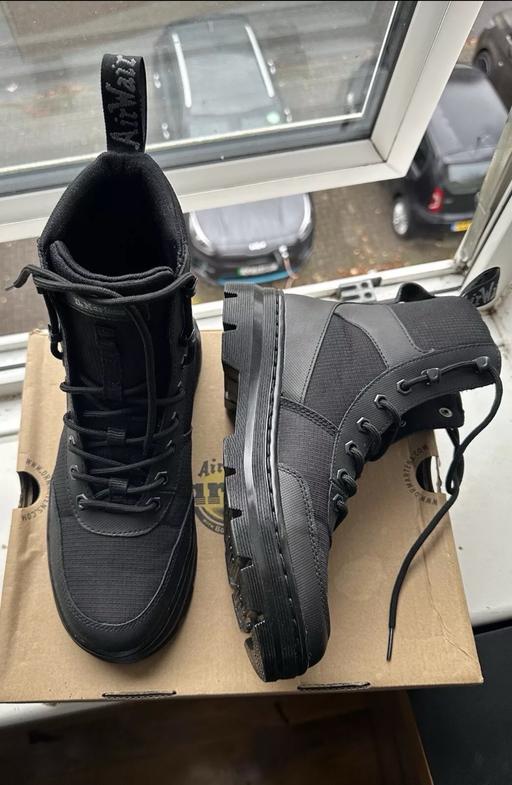 Buy & Sell North West London Harrow - Photos for Dr Martens Unisex Combs Tech Boots