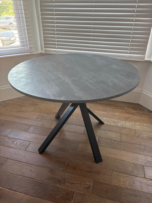 Buy & Sell Isle of Man Douglas - Photos for Round grey dining room table