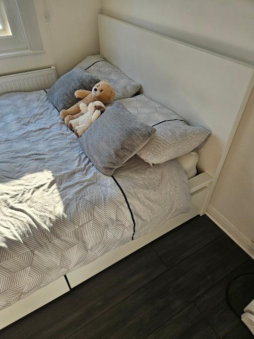 Buy & Sell East London Canning Town - East London - Photos for Malm standard Double Bed with mattress