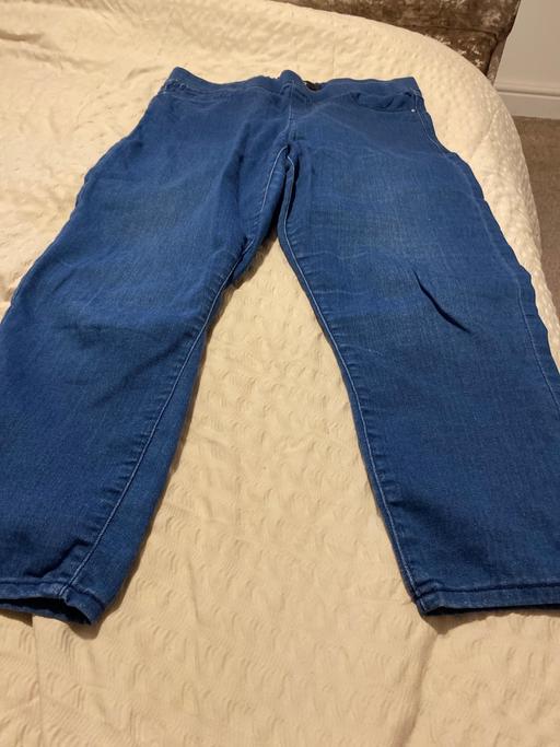 Buy & Sell West Midlands Wolverhampton - Photos for Ladies crop jeans size 12