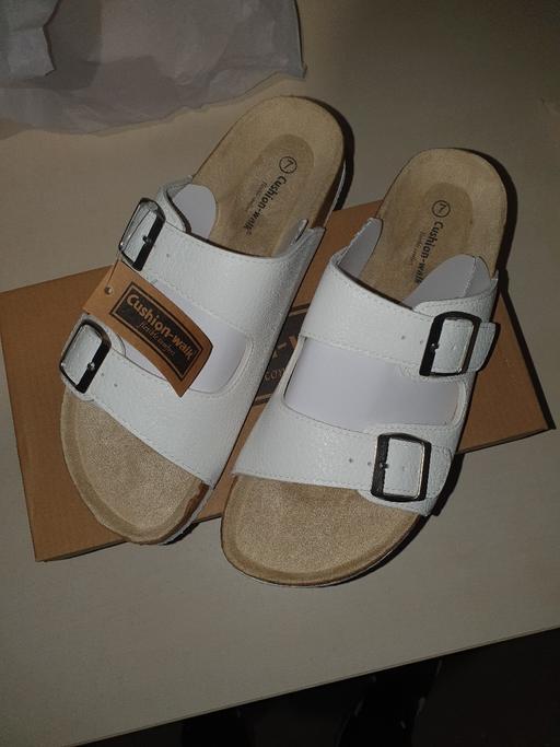 Buy & Sell Openshaw Manchester - Photos for Cushionwalk Ladies White Summer Sandals