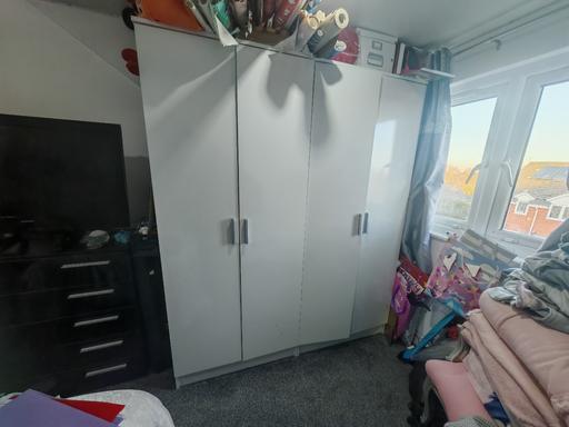 Buy & Sell Lancashire West Lancashire - Photos for high gloss white wardrobe