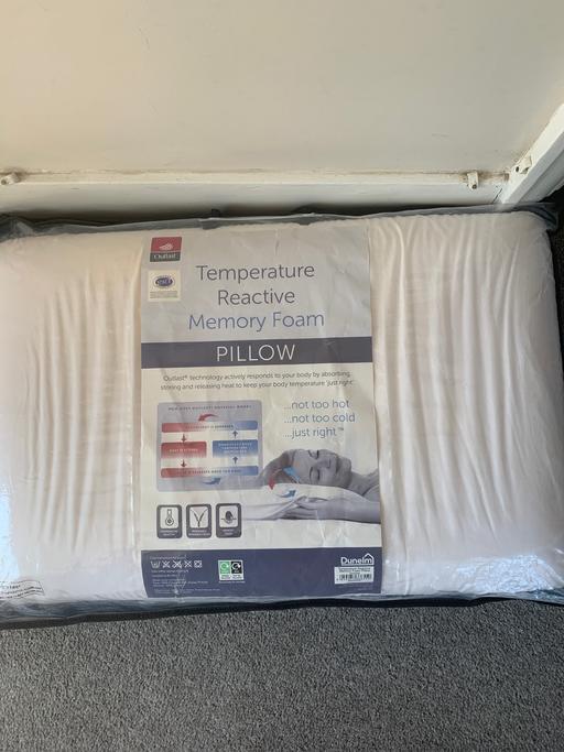 Buy & Sell East London Havering - Photos for Memory Foam Firm Pillow