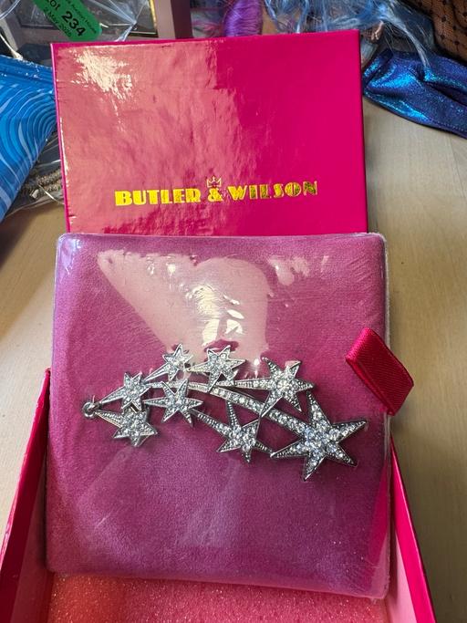 Buy & Sell Caerphilly - Wales Pontlottyn - Caerphilly - Photos for Vintage Butler & Wilson Shooting Star Brooch
