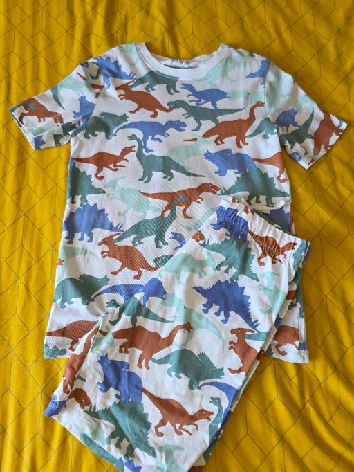 Buy & Sell West Midlands Wolverhampton - Photos for Boys Shorts & Tshirt