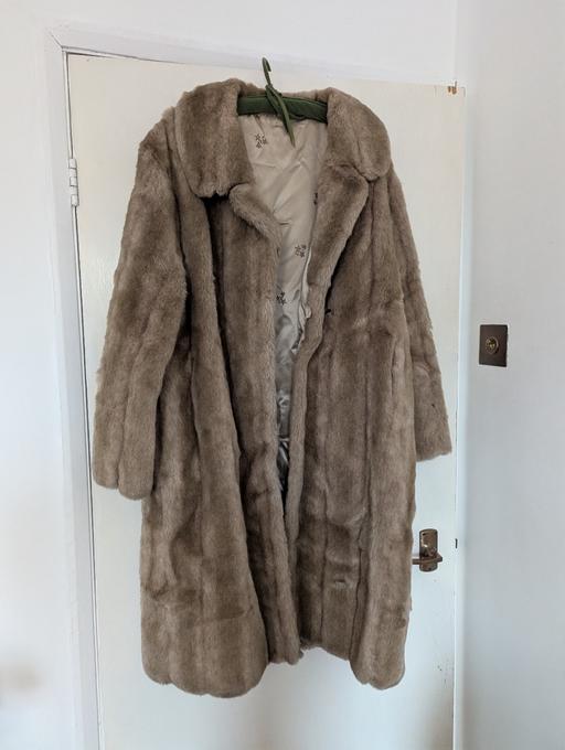 Buy & Sell Leicestershire Charnwood - Photos for faux mink coat vintage