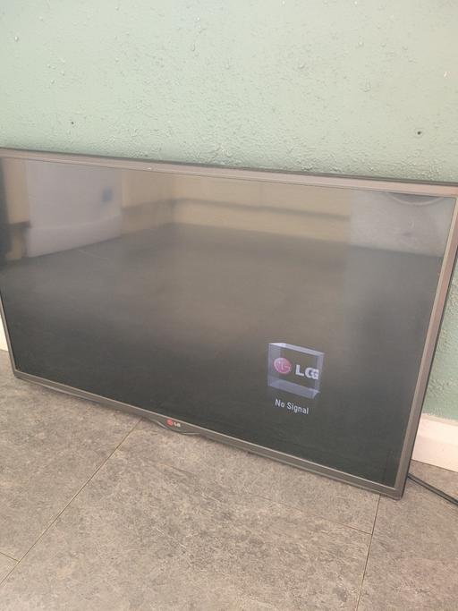 Buy & Sell West Midlands Sandwell - Photos for 32 inch.LG TV