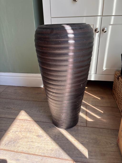 Buy & Sell West Midlands Birmingham - Photos for Large heavy brown vase