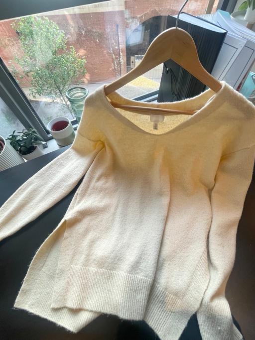 Buy & Sell Castlefield Manchester - Photos for H&M oversized tender yellow cardigan