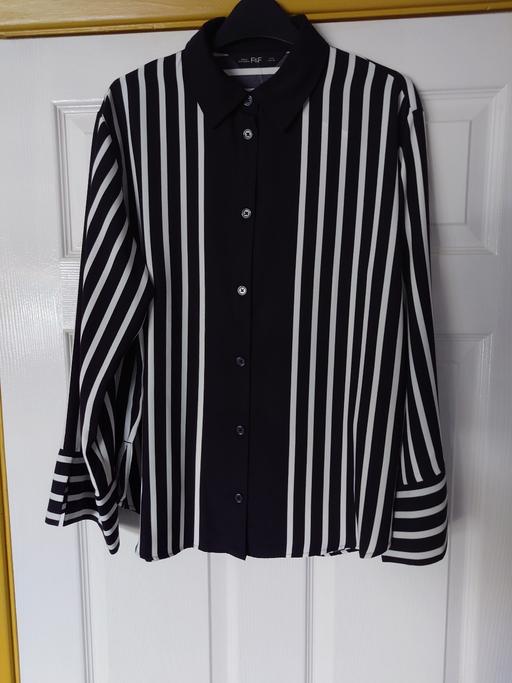 Buy & Sell Woodthorpe Charnwood - Photos for Women's black/white shirt size 6