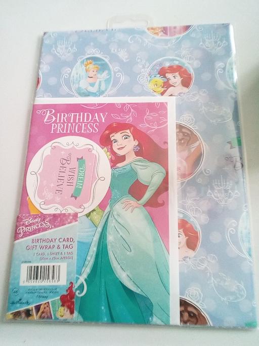 Classes Lincolnshire East Lindsey - Photos for brand new Disney GIFT WRAP set