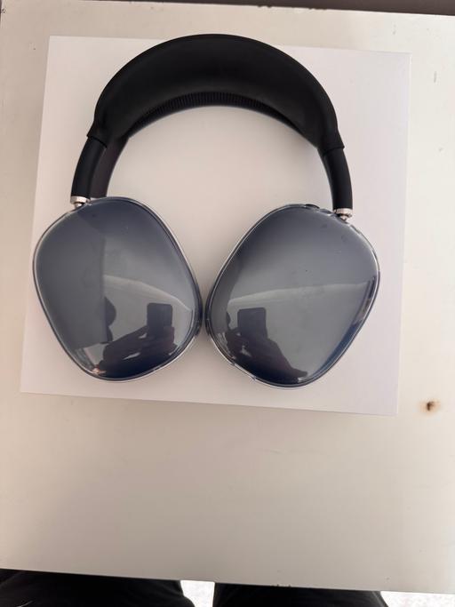 Buy & Sell Essex Epping Forest - Photos for Apple AirPods Max for sale with case