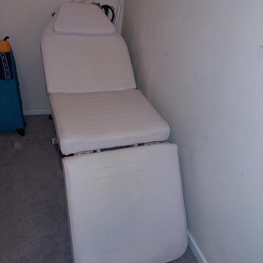Buy & Sell West Midlands Birmingham - Photos for beauty bed/chair